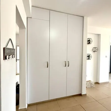 Telmar - Harbour View From The Veranda * ラルナカ