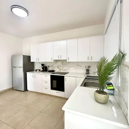 アパート Telmar - Harbour View From The Veranda