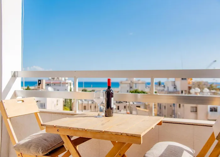 Telmar - Harbour Sea View From The Veranda